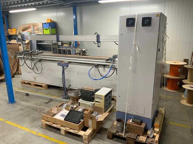 2001 kruba-kruimer 6000 cnc 3-kops inkroosmachine - afbeelding 24 van  28
