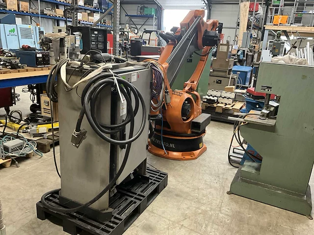 2001 kuka kr 180pa palletiseer robotarm - afbeelding 3 van  14