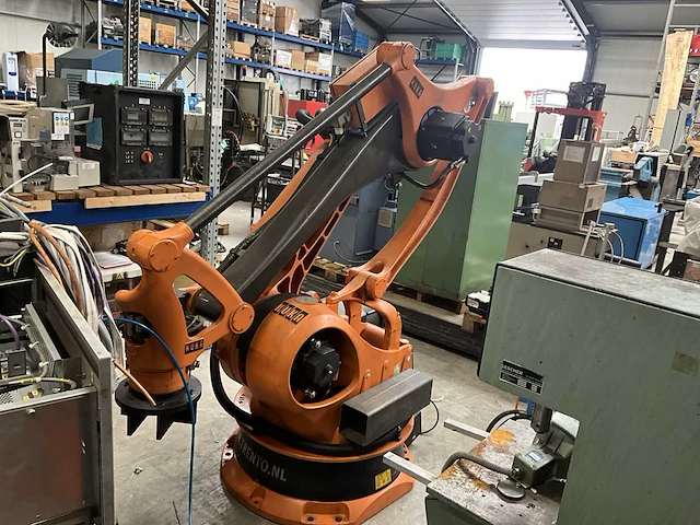 2001 kuka kr 180pa palletiseer robotarm - afbeelding 7 van  14
