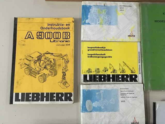 2001 liebherr a 900 b litronic banden graafmachine - afbeelding 17 van  30