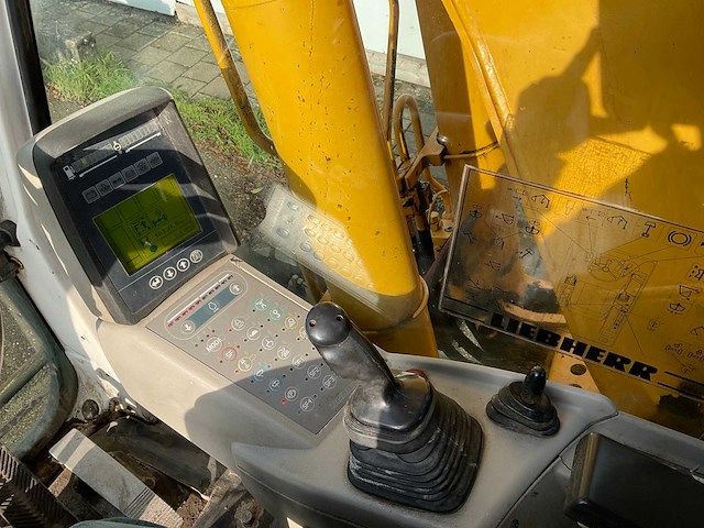 2001 liebherr a 900 b litronic banden graafmachine - afbeelding 25 van  50