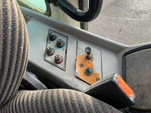 2001 liebherr a 900 b litronic banden graafmachine - afbeelding 32 van  50