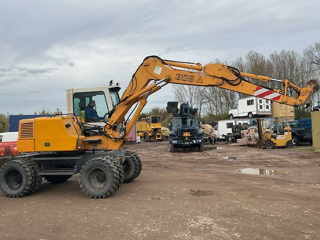 2001 liebherr a308 mobiele kraan - afbeelding 2 van  27