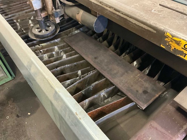 2001 lockformer nt 2000 plasmasnijmachine - afbeelding 11 van  13