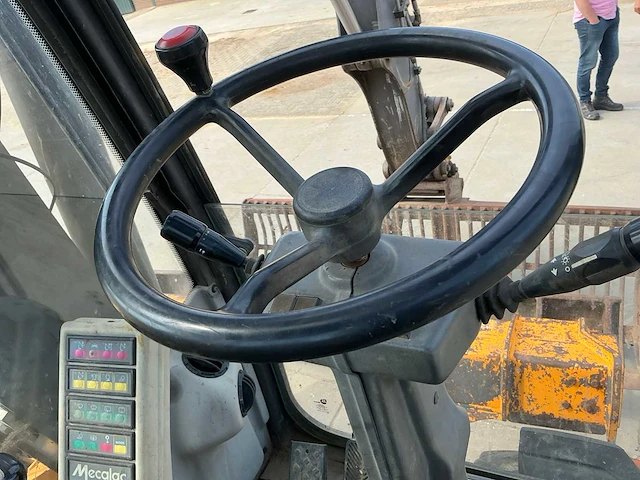 2001 mecalac 12mxt graaflaadmachine - afbeelding 15 van  31