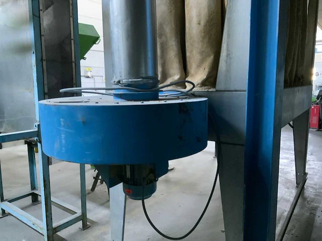 2001 meconaf cycloontrechters, opvoerschroef en zakkenfilter - afbeelding 3 van  17