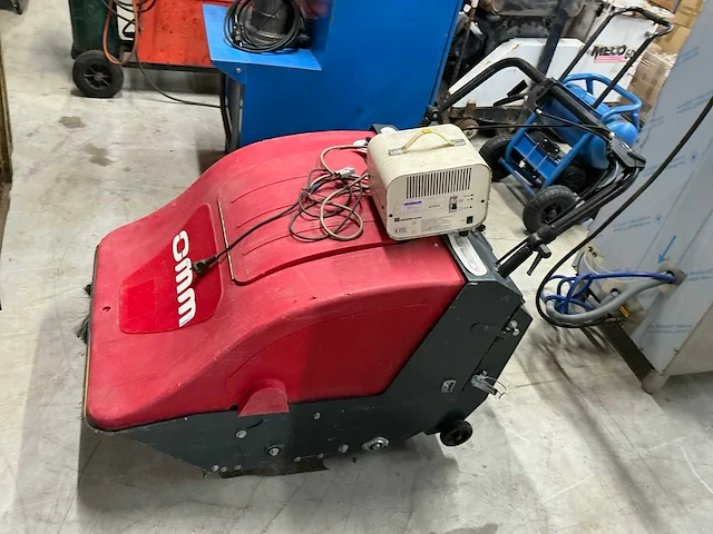 2001 omc sweeper 701 bt veegmachine - afbeelding 2 van  8