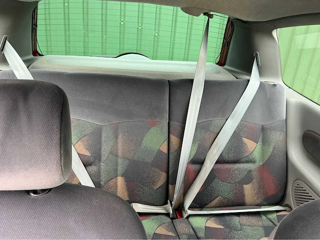 2001 renault clio personenauto - afbeelding 8 van  24