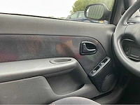 2001 renault clio personenauto - afbeelding 9 van  24