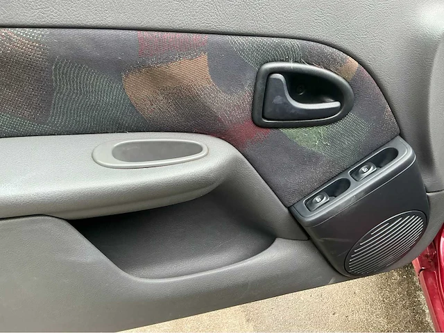 2001 renault clio personenauto - afbeelding 10 van  24