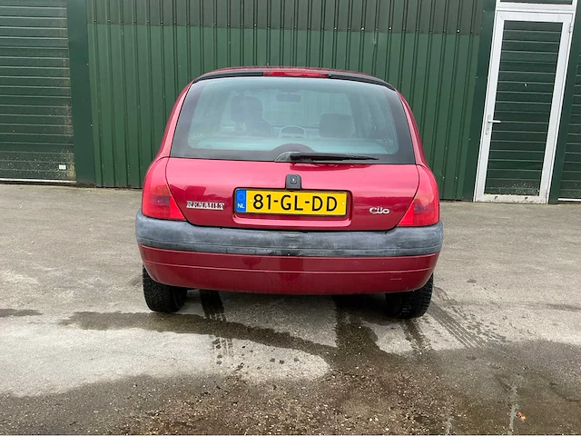 2001 renault clio personenauto - afbeelding 14 van  24
