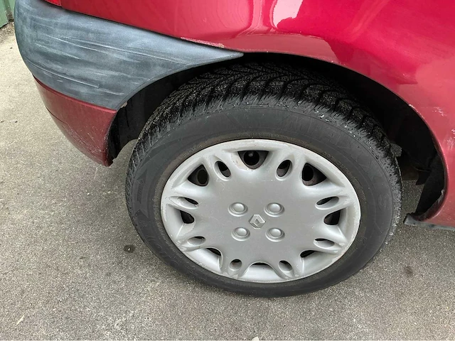 2001 renault clio personenauto - afbeelding 21 van  24