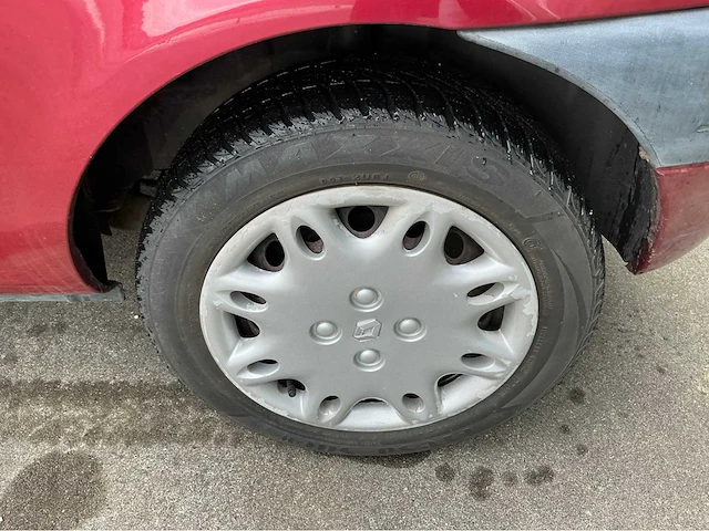 2001 renault clio personenauto - afbeelding 22 van  24