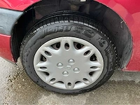 2001 renault clio personenauto - afbeelding 23 van  24