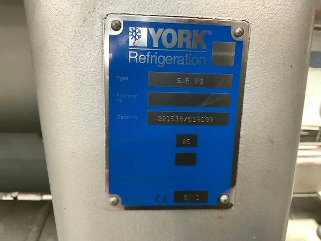 2001 sabroe york s81 sab83 compressor unit met schakelpaneel - afbeelding 4 van  22