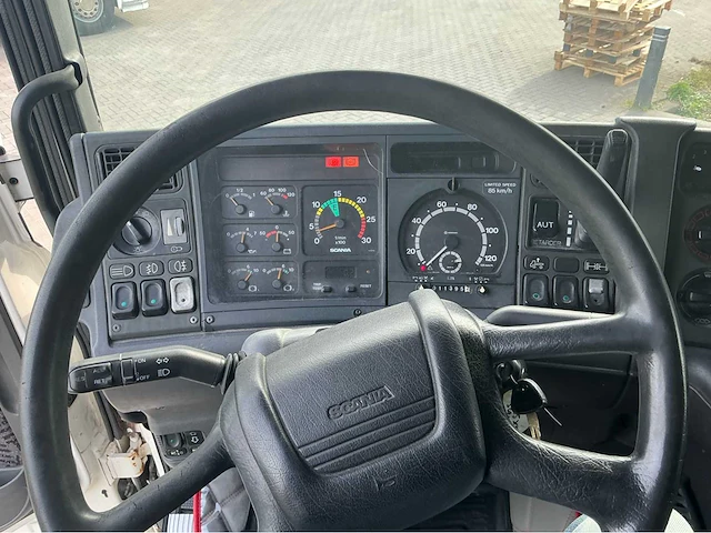 2001 scania 164l 480 v8 truck - afbeelding 13 van  42