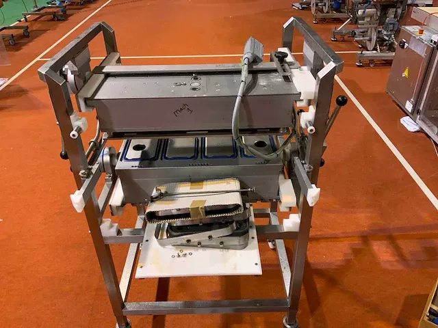 2001 sealpack 610 traysealer met tool - afbeelding 3 van  11