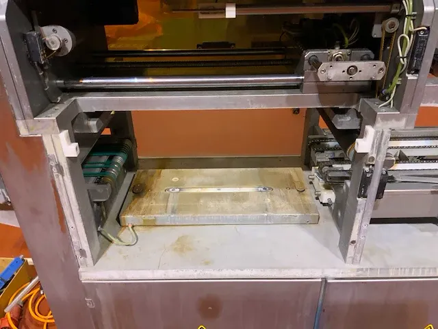 2001 sealpack 610 traysealer met tool - afbeelding 7 van  11