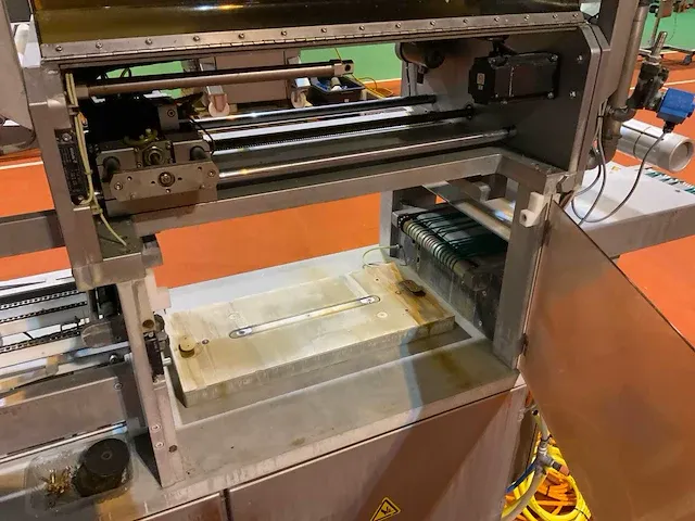 2001 sealpack 610 traysealer met tool - afbeelding 9 van  11