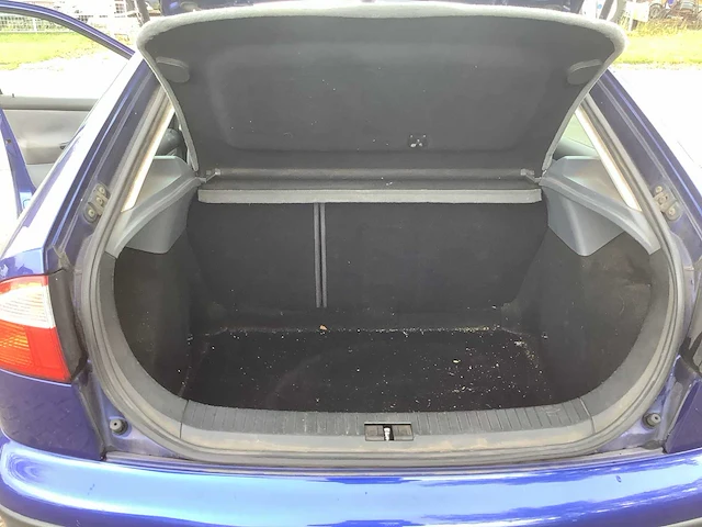 2001 seat leon 1.6-16v stella personenauto - afbeelding 2 van  13