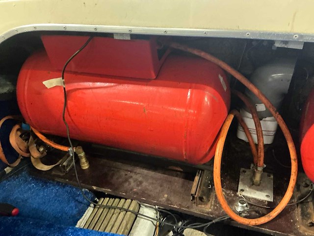 2001 ski nautique speedboot v8 - afbeelding 9 van  20