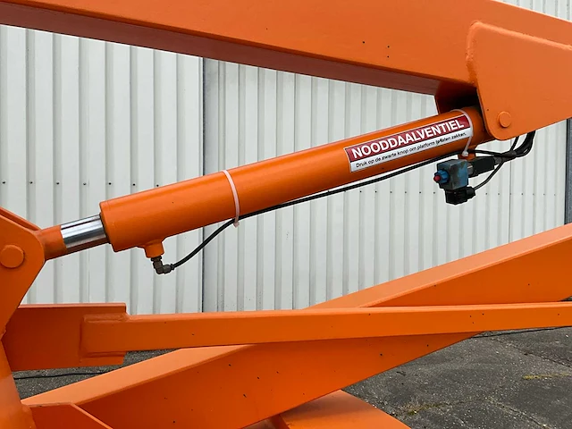 2001 skyhigh st 120 kniktelescoop hoogwerker - afbeelding 3 van  20