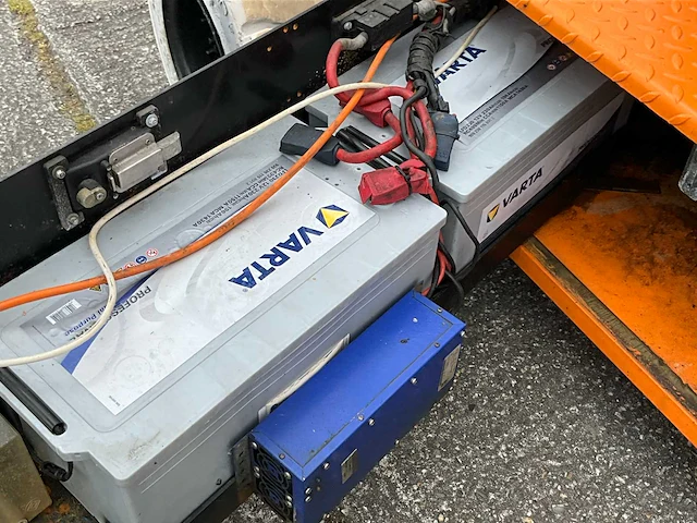 2001 skyhigh st 120 kniktelescoop hoogwerker - afbeelding 11 van  20