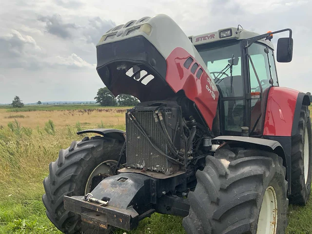 2001 steyr cvt130 vierwielaangedreven landbouwtractor - afbeelding 27 van  36