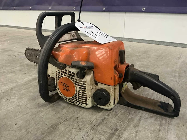 2001 stihl 018 kettingzaag - afbeelding 1 van  5
