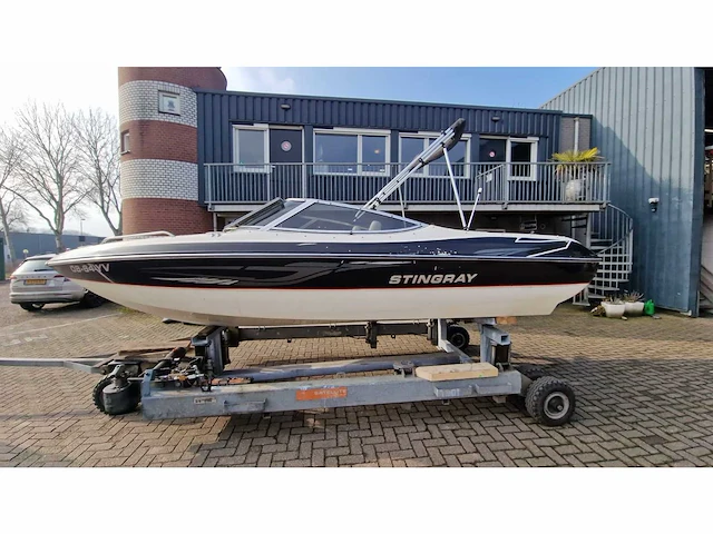 2001 stingray 190 lx speedboot - afbeelding 9 van  20