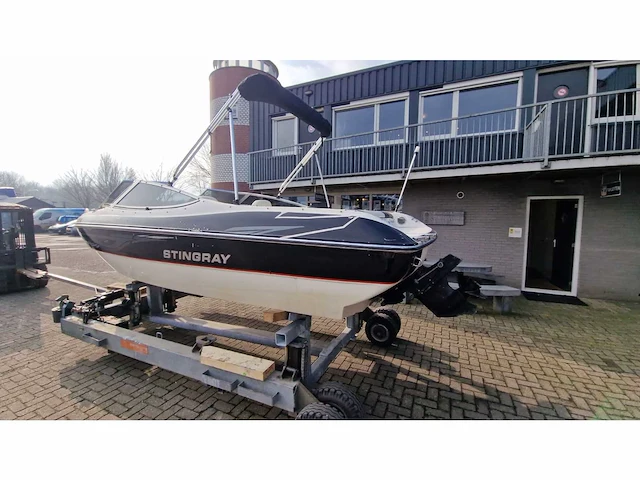 2001 stingray 190 lx speedboot - afbeelding 11 van  20