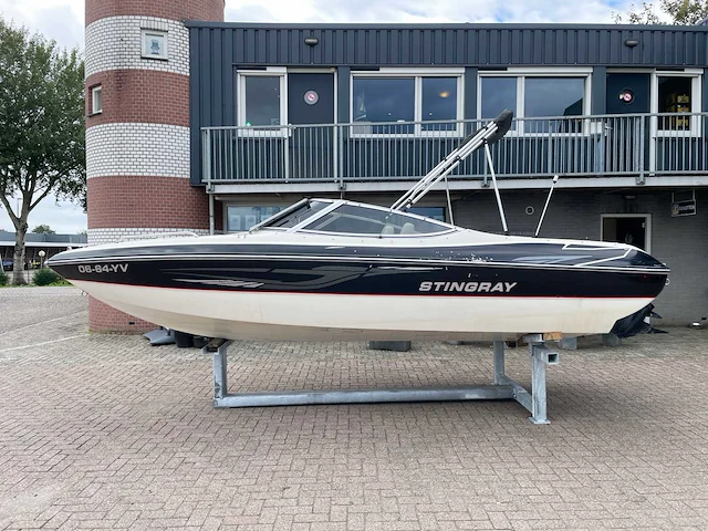 2001 stingray 190 lx speedboot - afbeelding 15 van  20