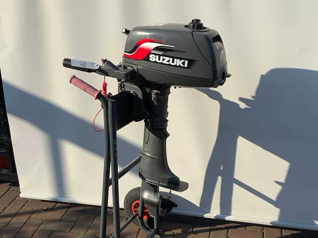2001 suzuki dt 4 buitenboordmotor - afbeelding 1 van  7