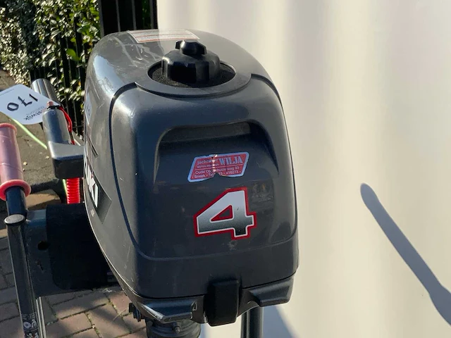 2001 suzuki dt 4 buitenboordmotor - afbeelding 4 van  7