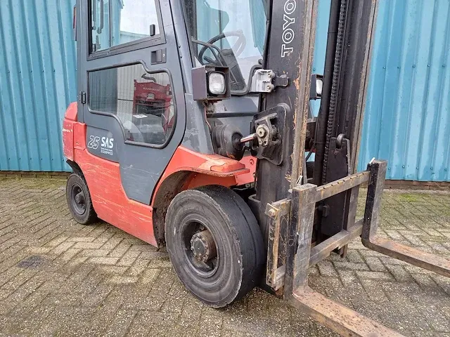 2001 toyota 02-7fdf25 vorkheftruck - afbeelding 8 van  25