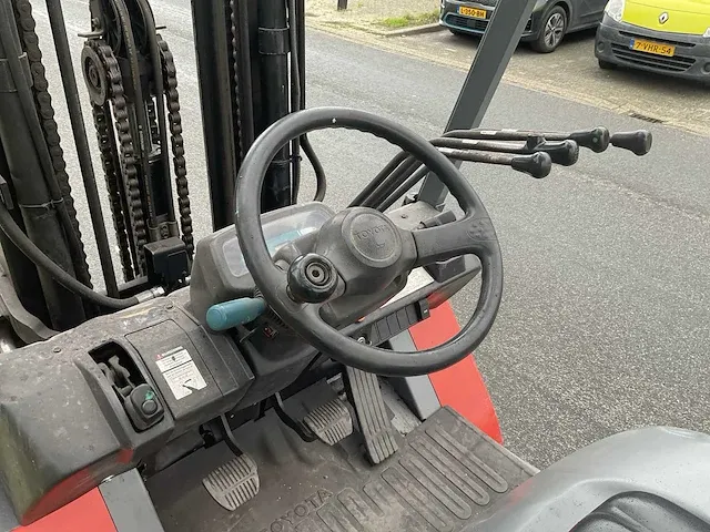 2001 toyota 02-7fdf30 vorkheftruck - afbeelding 10 van  28