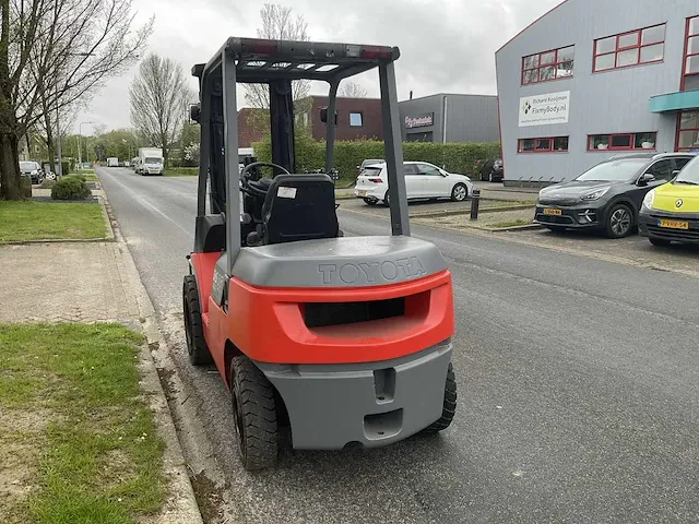 2001 toyota 02-7fdf30 vorkheftruck - afbeelding 25 van  28