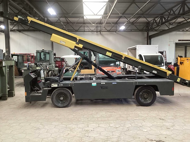 2001 tug 660134 vliegtuiglader - afbeelding 5 van  17