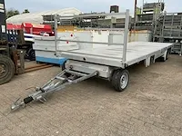 2001 ultra-lite schamelaanhangwagen