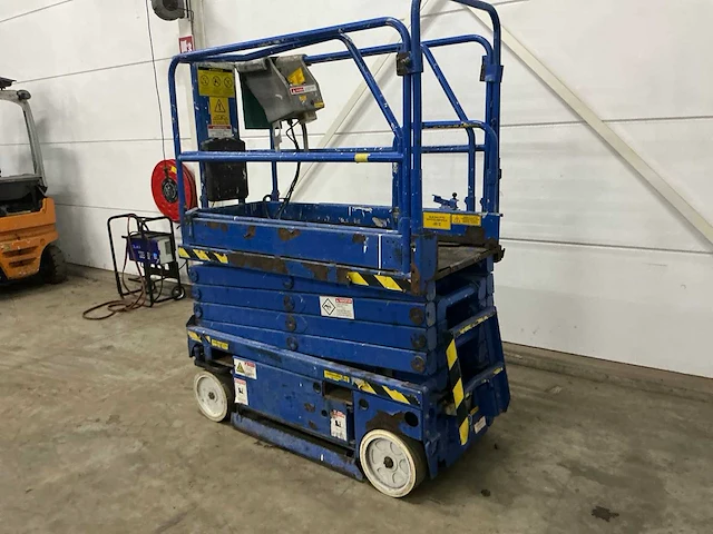 2001 upright 65700-021 hoogwerker - afbeelding 10 van  16