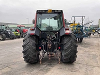 2001 valtra 8450 vierwielaangedreven landbouwtractor - afbeelding 29 van  32