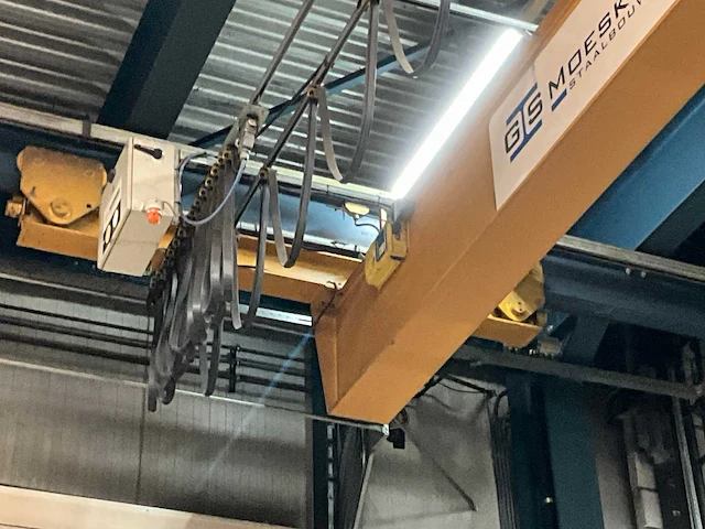 2001 verlinde enkelligger onderhang halkraan 3,2t - afbeelding 11 van  16