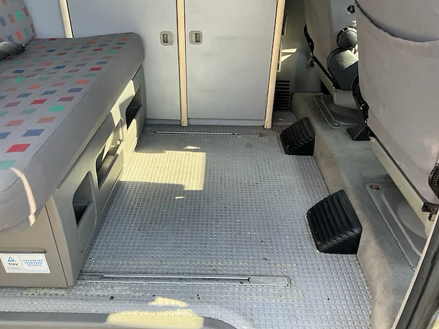 2001 volkswagen caravelle v6 camper - afbeelding 33 van  58