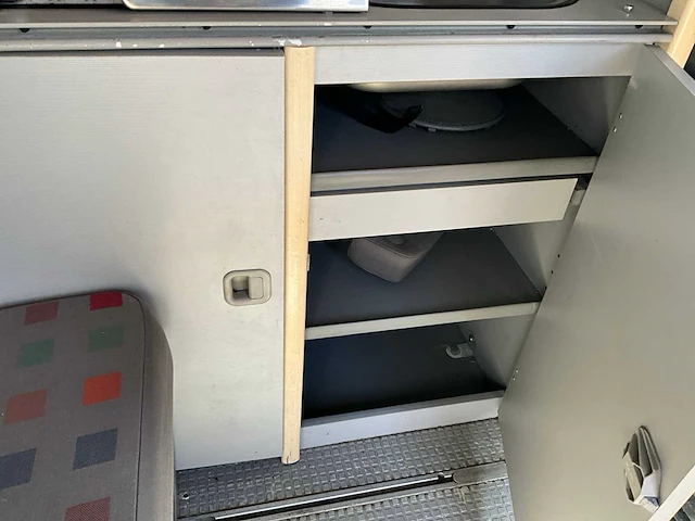 2001 volkswagen caravelle v6 camper - afbeelding 38 van  58