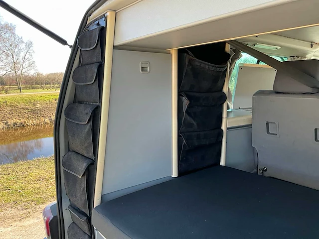 2001 volkswagen caravelle v6 camper - afbeelding 44 van  58