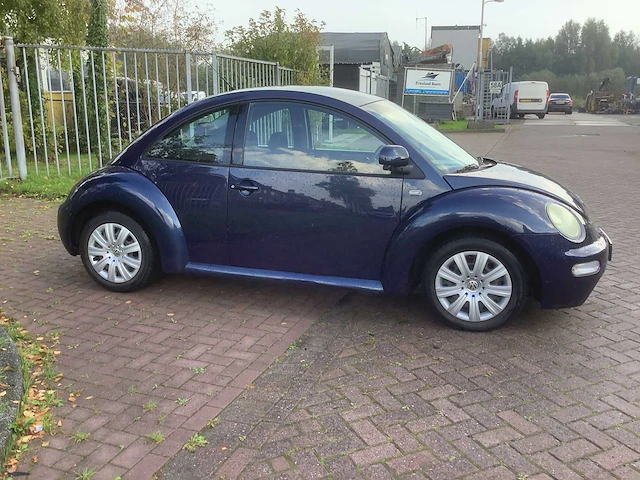2001 volkswagen new beetle 2.0 highline personenauto - afbeelding 5 van  11