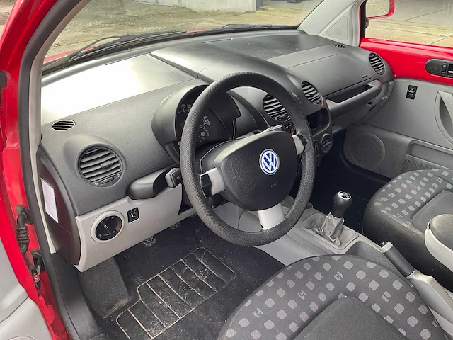 2001 volkswagen new beetle personenauto - afbeelding 4 van  22