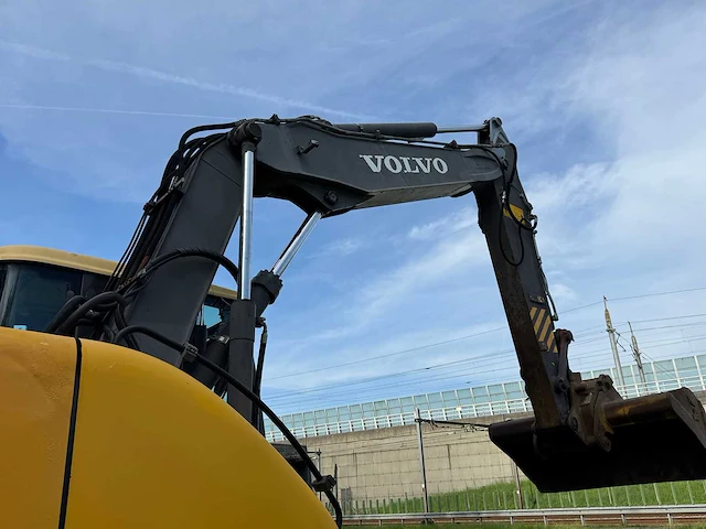 2001 volvo ew140 banden graafmachine - afbeelding 4 van  26