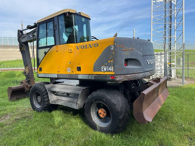 2001 volvo ew140 banden graafmachine - afbeelding 21 van  26