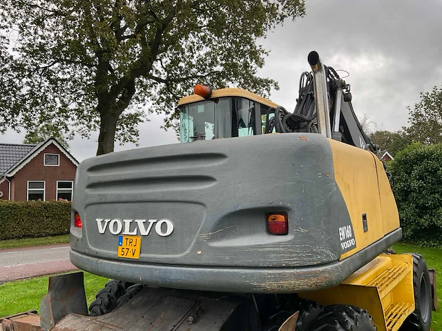 2001 volvo ew160 banden graafmachine - afbeelding 15 van  40